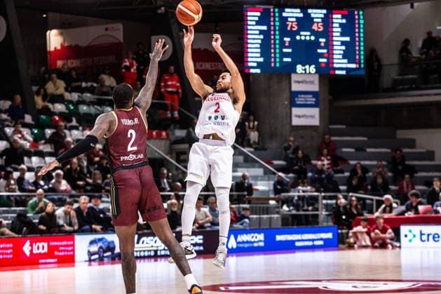 BASKET - Basket FIBA Europe Cup - Pallacanestro Reggiana vs KK Bosna BH telecom Stephen Brown (Unahotels Reggio Emilia) during Pallacanestro Reggiana vs KK Bosna BH telecom, Basketball FIBA Europe Cup match in Reggio Emilia , Italy, January 14 2026 Reggio Emilia Italy  Copyright: xIPAxSport ABACAx