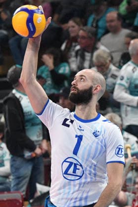 Vojin Cacic VfB Friedrichshafen, 1 during warm-up, Action, Action, Game scene, 14 01 2026, Düren Germany , Volleyball, 1 Bundesliga Men, SWD Powervolleys Düren VfB Friedrichshafen xmhx