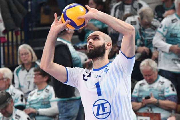 Vojin Cacic VfB Friedrichshafen, 1 during warm-up, Action, Action, , 14 01 2026, Düren Germany , Volleyball, 1 Bundesliga Men, SWD Powervolleys Düren VfB Friedrichshafen xmhx