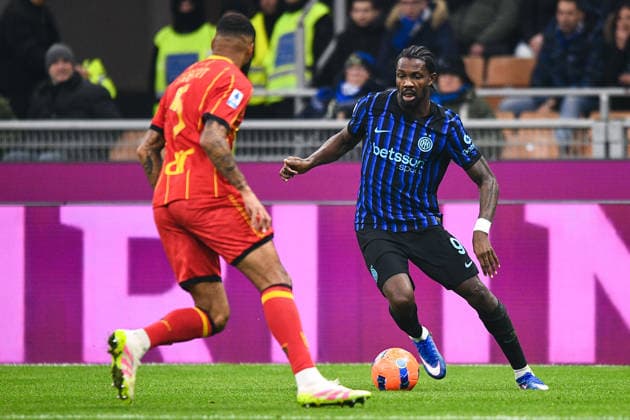 2026-01-14 FC Internazionale Milano v US Lecce - Serie A MILANO, ITALY - JANUARY 14: Jamil Siebert of US Lecce, Marcus Thuram of FC Internazionale Milano during the Serie A match between FC Internazionale Milano and US Lecce at Giuseppe Meazza Stadium on January 14, 2026 in Milano, Italy. (Photo by Alberto Gandolfo BSR Agency) Milano Italy Content not available for redistribution in The Netherlands directly or indirectly through any third parties. Copyright: xBSRxAgencyx