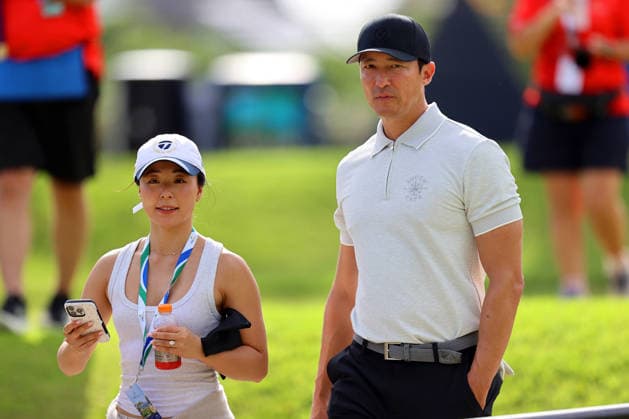 January 14, 2026 - Actor Daniel Henney walks alongside his wife Ru Kumagai on the 7th hole during a Pro-Am prior to the 2026 Sony Open in Hawaii at Waialae Country Club in Honolulu, HI - CSM Honolulu USA - ZUMAc04_ 20260114_zma_c04_184 Copyright: xAndrewxLeex