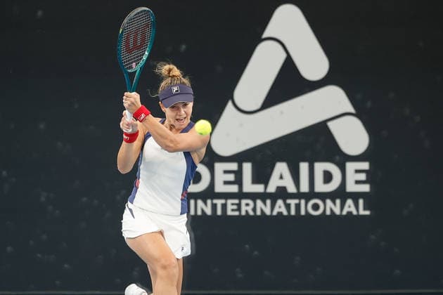 January 15, 2026, Adelaide, South Australia, Australia: JAQUELINE CRISTIAN of Romania in action during her quarter final match against K. Birrell of Australia, during the 2026 Adelaide International Tennis Tournament Adelaide Australia - ZUMAw216 20260115_zsp_w216_004 Copyright: xMarkxWilloughbyx