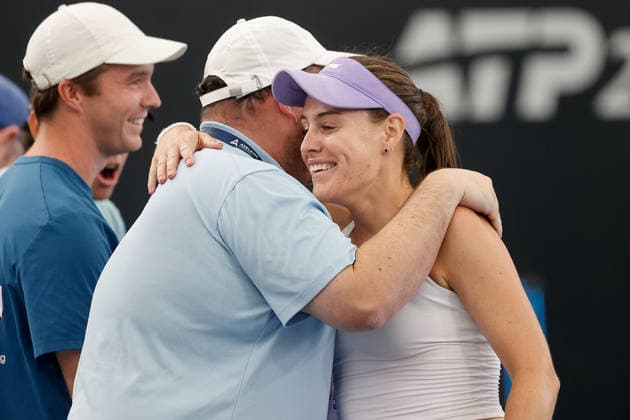 January 15, 2026, Adelaide, South Australia, Australia: KIMBERLY BIRRELL of Australia is congratulated by her coaching staff and supporters after her quarter final win over J. Cristian of Romania 5:7, 6:1, 7:5, during the 2026 Adelaide International Tennis Tournament Adelaide Australia - ZUMAw216 20260115_zsp_w216_054 Copyright: xMarkxWilloughbyx