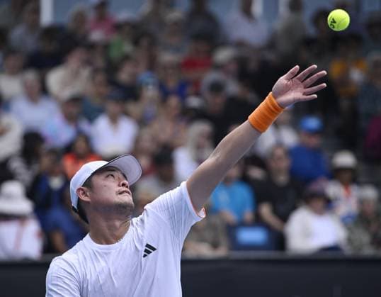 (260115) -- MELBOURNE, Jan. 15, 2026 -- Wu Yibing of China serves during the men s singles qualifying final round match against Tristan Boyer of the United States at Australian Open tennis tournament in Melbourne, Australia, Jan. 15, 2026. (Photo by Xinhua) (SP)AUSTRALIA-MELBOURNE-TENNIS-AUSTRALIAN OPEN-MEN S SINGLES-QUALIFYING WangxShen 