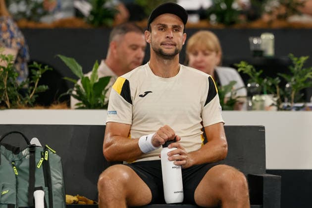 January 15, 2026, Adelaide, South Australia, Australia: ALEKSANDER VUKIC of Australia rests between sets during his quarter final match against T. PAUL of USA, during the 2026 Adelaide International Tennis Tournament Adelaide Australia - ZUMAw216 20260115_zsp_w216_132 Copyright: xMarkxWilloughbyx