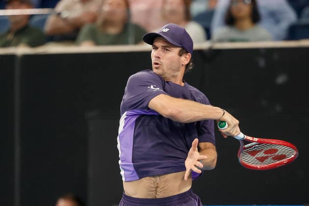 January 15, 2026, Adelaide, South Australia, Australia: TOMMY PAUL of USA in action during his quarter final win over A. VUKIC of Australia 6:3, 6:2, during the 2026 Adelaide International Tennis Tournament Adelaide Australia - ZUMAw216 20260115_zsp_w216_148 Copyright: xMarkxWilloughbyx
