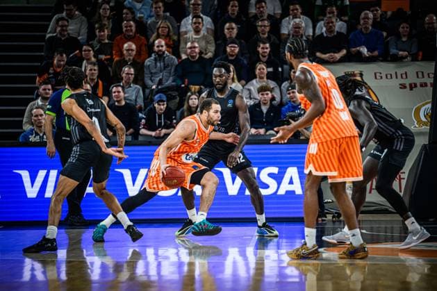 Christopher Ledlum ratiopharm ulm and Amadou Sow niners Chemnitz battle for the ball during the EuroCup match between ratiopharm ulm v niners Chemnitz at ratiopharm Arena on January 14, 2026 in Neu Ulm, Germany, Germany Photo by Harry Langer DeFodi Images Christopher Ledlum ratiopharm ulm and Amadou Sow niners Chemnitz battle for the ball during the EuroCup match between ratiopharm ulm v niners Chemnitz at ratiopharm Arena on January 14, 2026 in Neu Ulm, Germany Photo by Harry Langer DeFodi Images Photo by Harry Langer DeFodi Images