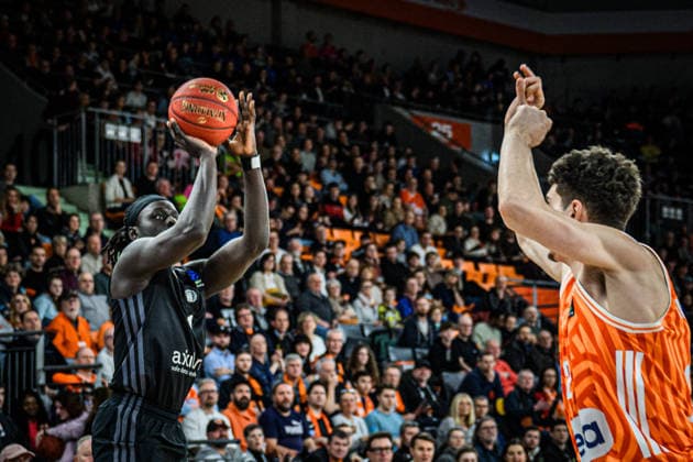 Aher Uguak niners Chemnitz andDiego Garavaglia ratiopharm ulm battle for the ball during the EuroCup match between ratiopharm ulm v niners Chemnitz at ratiopharm Arena on January 14, 2026 in Neu Ulm, Germany, Germany Photo by Harry Langer DeFodi Images Aher Uguak niners Chemnitz andDiego Garavaglia ratiopharm ulm battle for the ball during the EuroCup match between ratiopharm ulm v niners Chemnitz at ratiopharm Arena on January 14, 2026 in Neu Ulm, Germany Photo by Harry Langer DeFodi Images Photo by Harry Langer DeFodi Images