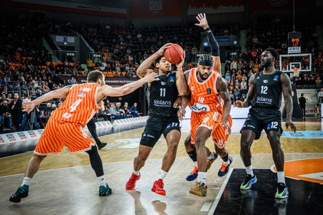 Christopher Ledlum ratiopharm ulm , Kostja Mushidi niners Chemnitz and Malik Osborne ratiopharm ulm in a duel during the EuroCup match between ratiopharm ulm v niners Chemnitz at ratiopharm Arena on January 14, 2026 in Neu Ulm, Germany Photo by Harry Langer DeFodi Images Christopher Ledlum ratiopharm ulm , Kostja Mushidi niners Chemnitz and Malik Osborne ratiopharm ulm battle for the ball during the EuroCup match between ratiopharm ulm v niners Chemnitz at ratiopharm Arena on January 14, 2026 in Neu Ulm, Germany Photo by Harry Langer DeFodi Images Photo by Harry Langer DeFodi Images