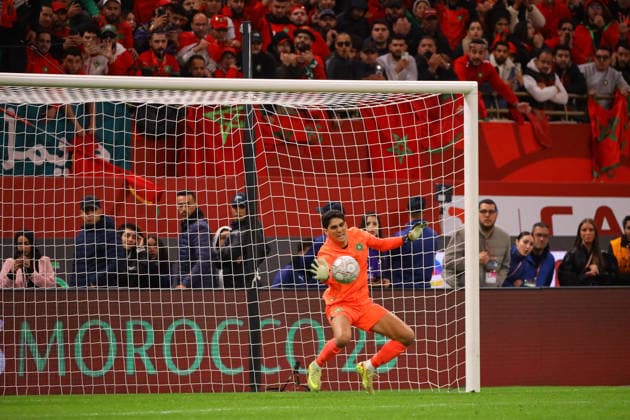 Africa Cup of Nations - Morocco v Nigeria Match Morocco goalkeeper Yassine Bounou makes a decisive save during an international football match, as Moroccan supporters fill the stands behind the goal. Bounou plays a key role in maintaining his team’s defensive stability. January 14, 2026. Photo by Kevin Ngandu Katayi ABACAPRESS.COM Morocco  Copyright: xNganduxKatayixKevin ABACAx