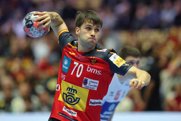 Spain Serbia, EHF EURO 2026 Daniel Fernandez Spain, 70 with a seven-meter penalty Handball EHF European Championship, international match between Spain and Serbia on January 15, 2026 in Herning Denmark , Herning Denmark Jyske Bank Boxing