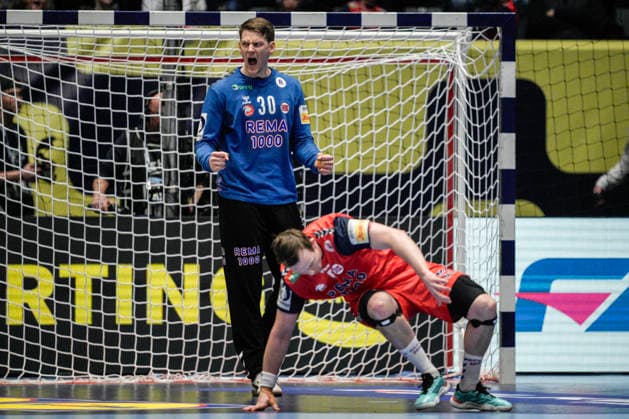 European Handball Championship, Norway Ukraine Baerum 20260115 Norway s Torbjorn Bergerud and Sander Sagosen during the European Championship handball match between Norway and Ukraine in Unity arena Photo Stian Lysberg Solum NTB Baerum Norway EDITORIAL USE ONLY RESTRICTED USE FOR BETTING COMPANIES  Copyright: xStianxLysbergxSolumx xNTBx