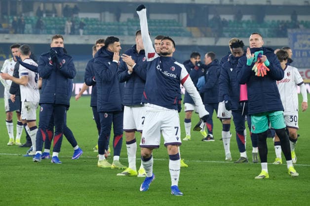 Hellas Verona FC v Bologna FC 1909 - Serie A Riccardo Orsolini of Bologna FC celebrates the victory during the soccer match between Hellas Verona FC and Bologna FC, MD16 of Serie A Enilive Italian soccer championship 2025 2026 at Marcantonio Bentegodi Stadium in Verona, Italy, on January 15, 2026. Verona Italy  Copyright: xRobertoxTommasinix originalFilename:tommasini-hellasve260115_npIsF.jpg