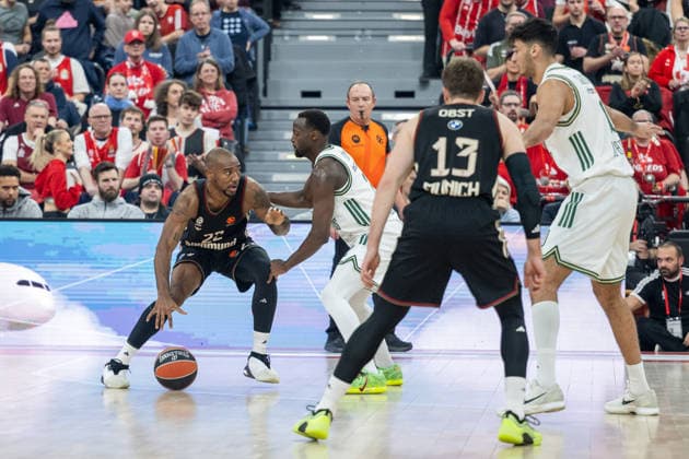 Isiaha Mike 22 FC Bayern Basketball , FC Bayern Basketball vs Panathinaikos Aktor Athens, EuroLeague 22 Matchday, 15 01 2026 Munich Bavaria Germany Copyright: xkolbert-press UlrichxGamelx