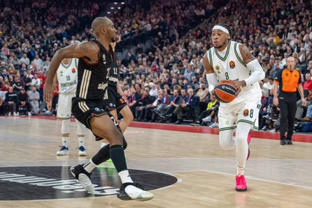 Isiaha Mike 22 FC Bayern Basketball , Richaun Holmes 8 Panathinaikos Aktor Athens , FC Bayern Basketball vs Panathinaikos Aktor Athens, EuroLeague 22 Matchday, 15 01 2026 Munich Bavaria Germany Copyright: xkolbert-press UlrichxGamelx