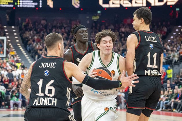 Stefan Jovic 16 FC Bayern Basketball , Cedi Osman 6 Panathinaikos Aktor Athens , Vladimir Lucic 11 FC Bayern Basketball , FC Bayern Basketball vs Panathinaikos Aktor Athens, EuroLeague 22 Matchday, 15 01 2026 Munich Bavaria Germany Copyright: xkolbert-press UlrichxGamelx