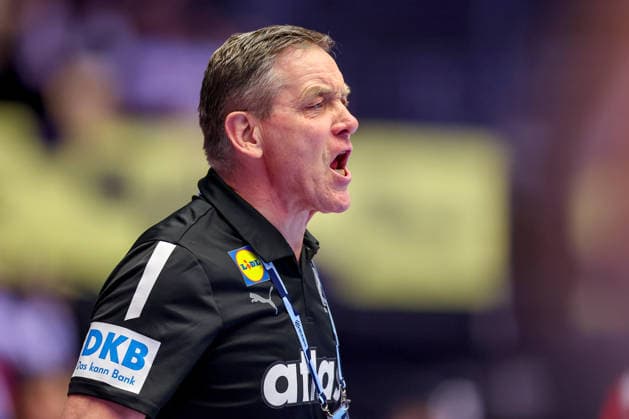 15 01 2026, Handball, Men s EHF EURO 2026, Germany Östereich, Jyske Bank Boxen in Herning, Denmark, Preliminary Round Headcoach Alfred Gislason Germany hc gesticulating on the sidelines Denmark