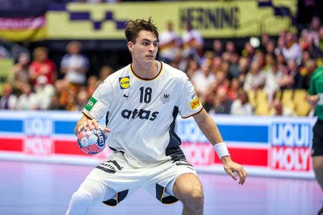 15 01 2026, Handball, Men s EHF EURO 2026, Germany Austria, Jyske Bank Boxen in Herning, Denmark, Preliminary Round Julian Köster Germany 18 Denmark