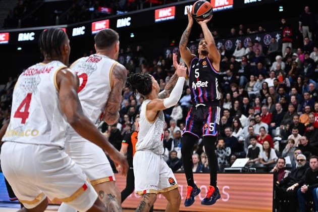 BASKET : Paris Basket vs AS Monaco - Euroleague - 15 01 2026 JUSTIN ROBINSON ( 5 - Paris Basket ) during the Euroleague match between Paris Basketball and AS Monaco at Adidas Arena on January 15, 2026 in Paris, France. ( Photo by Federico Pestellini PSNewz ) - ParisFrance  Copyright: xFedericoxPestellinix