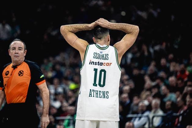 EuroLeague Basketball, FC Bayern Munich vs Panathinaikos AKTOR Athens - Kostas Sloukas 10 of Panathinaikos AKTOR Athens react during the Euroleague regular season basketball match between FC Bayern Munich and Panathinaikos AKTOR Athens at SAP Garden in Munich, Germany, on January 15, 2026. MUNICH GERMANY Copyright: xOnexInchxProductionsx 6812141