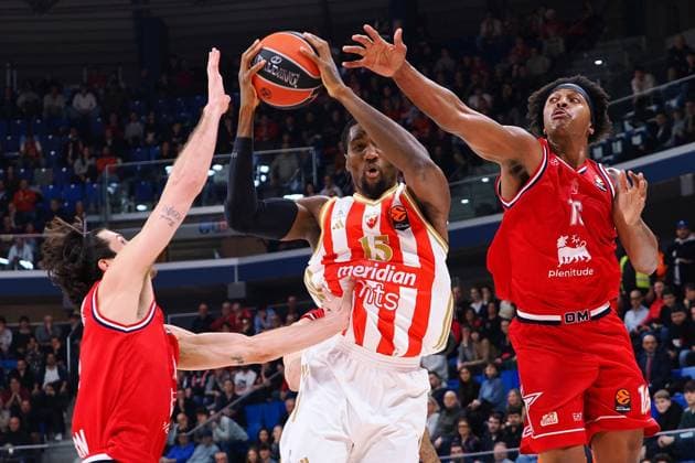 BASKET - Euroleague - EA7 Emporio Armani Milano vs Crvena Zvezda Meridianbet Belgrade Ebuka Izundu (Crvena Zvezda Meridianbet Belgrade) during EA7 Emporio Armani Milano vs Crvena Zvezda Meridianbet Belgrade, Basketball Euroleague match in Assago (MI), Italy, January 15 2026 Assago (MI) Italy  Copyright: xIPAxSport ABACAx