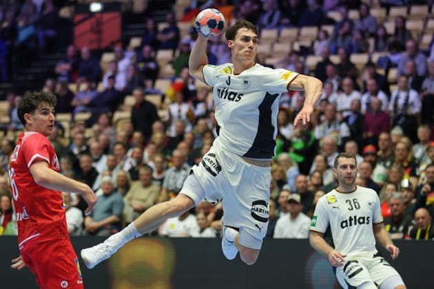 Germany Austria, EHF EM 2026 Miro Schluroff Germany, 5 , left Elias Kofler Austria, 66 , right Lukas Mertens Germany, 36 Handball EHF European Championship, international match between Germany and Austria on January 15, 2026 in Herning Denmark , Herning Denmark Jyske Bank Boxing