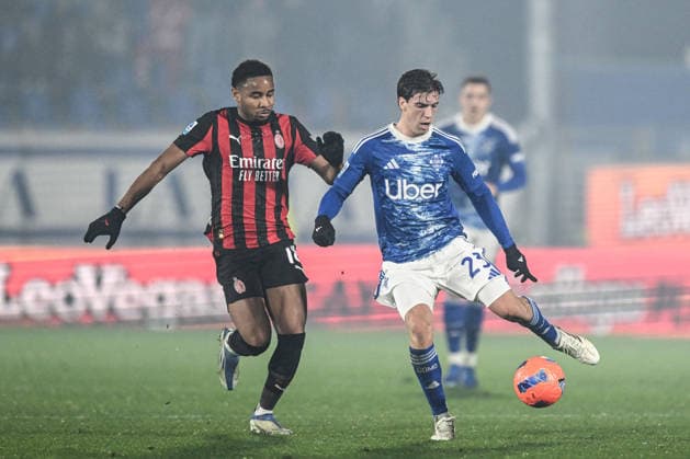 CALCIO - Serie A - Como 1907 vs AC Milan Nico Paz of Calcio Como in action during the Italian Serie A football match between Calcio Como and AC Milan on January 15th, 2026 at the Giuseppe Senigallia stadium in Como, Italy Como Italy  Copyright: xIPAxSport ABACAx