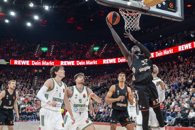 Cedi Osman 6 Panathinaikos Aktor Athens , Juancho Hernangomez 41 Panathinaikos Aktor Athens , Oscar da Silva 1 FC Bayern Basketball , Wenyen Gabriel 32 FC Bayern Basketball , FC Bayern Basketball vs Panathinaikos Aktor Athens, EuroLeague 22 Matchday, 15 01 2026 Munich Bavaria Germany Copyright: xkolbert-press UlrichxGamelx