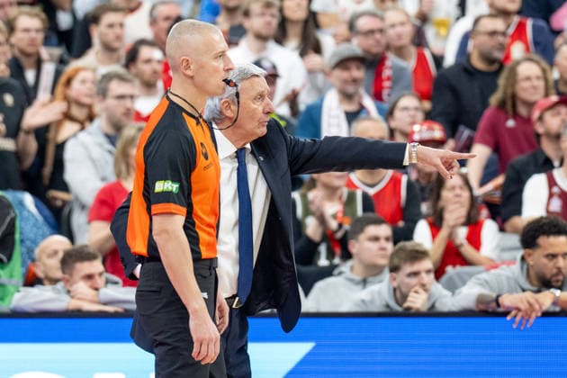 Head coach Svetislav Persic FC Bayern Basketball , FC Bayern Basketball vs Panathinaikos Aktor Athens, EuroLeague 22 Matchday, 15 01 2026 Munich Bavaria Germany Copyright: xkolbert-press UlrichxGamelx