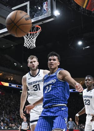Orlando Magic v Memphis Grizzlies - NBA, Basketball Herren, USA Berlin 2026 BERLIN, GERMANY - JANUARY 15: Tristan da Silva (23) of Orlando Magic competes for the ball during NBA Berlin 2026 match between Orlando Magic and Memphis Grizzlies at Uber Arena in Berlin, Germany on January 15, 2026. Halil Sagirkaya Anadolu Berlin Germany. Editorial use only. Please get in touch for any other usage.  Copyright: x2026xAnadoluxHalilxSagirkayax