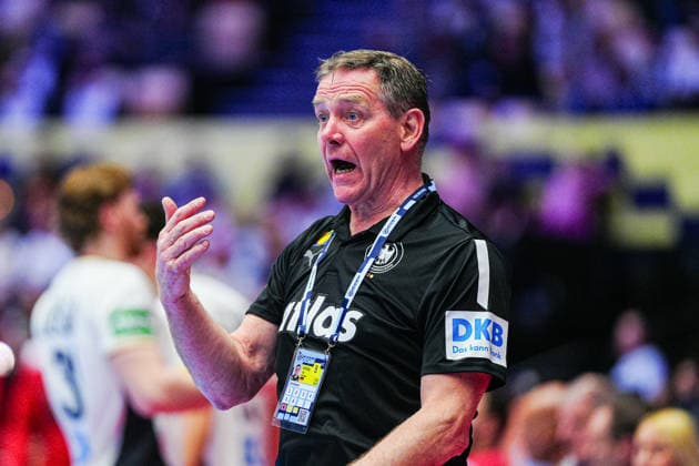 Alfred Gislason Germany, Coach angry at David Spaeth Germany, 01 DEN, Germany vs. Austria, Handball, EHF European Championship 2026, Group A, Matchday 1, 15 01 2026 DEN, Germany vs. Austria, Handball, EHF European Championship 2026, Group A, Matchday 1, 15 01 2026 Herning Copyright: xEibner-Pressefoto MarcelxvonxFehrnx EP_MFN
