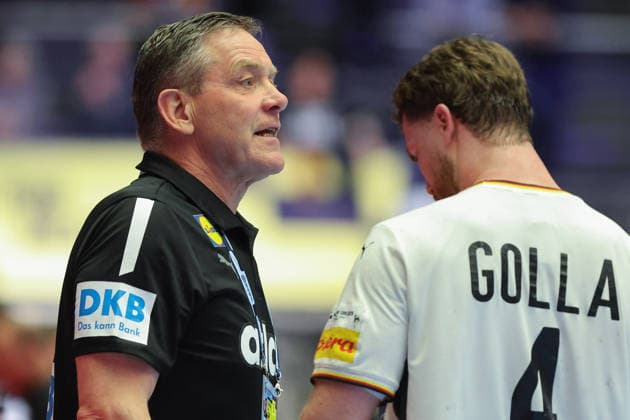 Germany Austria, EHF EM 2026 Coach Alfred Gislason Germany with Johannes Golla Germany, 4 Handball EHF European Championship, international match between Germany and Austria on January 15, 2026 in Herning Denmark , Herning Denmark Jyske Bank Boxen