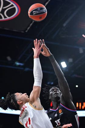 BASKET : Paris Basket vs AS Monaco - Euroleague - 15 01 2026 Matthew Strazel ( 32 - Monaco ) and MOUHAMED FAYE ( 15 - Paris Basket ) during the Euroleague match between Paris Basketball and AS Monaco at Adidas Arena on January 15, 2026 in Paris, France. ( Photo by Federico Pestellini PSNewz ) - ParisFrance  Copyright: xFedericoxPestellinix