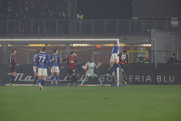 MILAN, ITALY - JANUARY 15: Marc Oliver Kempf (Como 1907) goal during the Serie A match between Como 1907 vs AC Milan at Giusepe Sinigaglia Stadium on January 15, 2026 in Milan, Italy. during Como 1907 vs AC Milan, Italian soccer Serie A match in Como, Italy, January 15 2026  Copyright: xMattiaxMartegani IPAxSportx xipa-agency.netx xx IPA_70113683 IPA_Agency_IPA70113683
