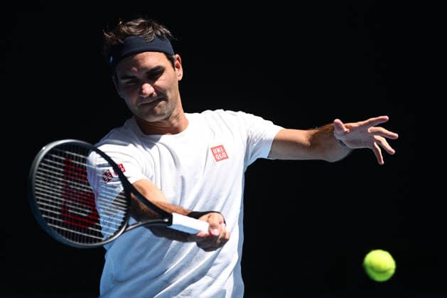 TENNIS AUSTRALIAN OPEN, Former Australian Open champion Roger Federer during a practice session with Casper Ruud of Norway ahead of the Australian Open tennis tournament at Melbourne Park in Melbourne, Friday, January 16, 2026. ( NO ARCHIVING, EDITORIAL USE ONLY MELBOURNE VICTORIA AUSTRALIA  Copyright: xJOELxCARRETTx 20260116174740457809