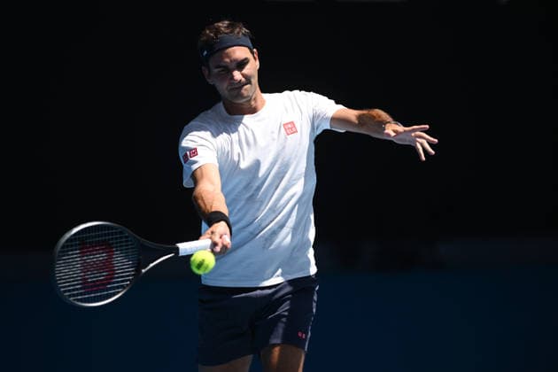 TENNIS AUSTRALIAN OPEN, Former Australian Open champion Roger Federer during a practice session with Casper Ruud of Norway ahead of the Australian Open tennis tournament at Melbourne Park in Melbourne, Friday, January 16, 2026. ( NO ARCHIVING, EDITORIAL USE ONLY MELBOURNE VICTORIA AUSTRALIA  Copyright: xJOELxCARRETTx 20260116124946294133