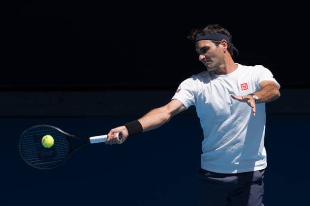 January 16, 2026: Roger Federer of Switzerland practises on Rod Laver Arena ahead of his guest appearance at the opening ceremony where he will play against other past winners of the 2026 Australian Open in Melbourne, Australia. Cal Media Melbourne Australia - ZUMAc04_ 20260116_faf_c04_006 Copyright: xSydneyxLowx