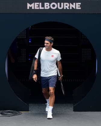 January 16, 2026: Roger Federer of Switzerland practises on Rod Laver Arena ahead of his guest appearance at the opening ceremony where he will play against other past winners of the 2026 Australian Open in Melbourne, Australia. Cal Media Melbourne Australia - ZUMAc04_ 20260116_faf_c04_009 Copyright: xSydneyxLowx