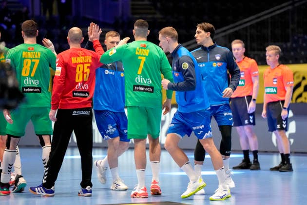 European Handball Championship, Slovenia Montenegro Baerum 20260116 Montenegro warms up before the European Championship handball match between Slovenia and Montenegro in Unity arena Photo Cornelius Poppe NTB Baerum Norway EDITORIAL USE ONLY RESTRICTED USE FOR BETTING COMPANIES  Copyright: xCorneliusxPoppex xNTBx