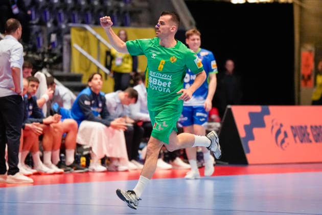European Handball Championship, Slovenia Montenegro Baerum 20260116 Montenegros Milos VujoviÄ‡ during the European Championship handball match between Slovenia and Montenegro in Unity arena Photo Cornelius Poppe NTB Baerum Norway EDITORIAL USE ONLY RESTRICTED USE FOR BETTING COMPANIES  Copyright: xCorneliusxPoppex xNTBx