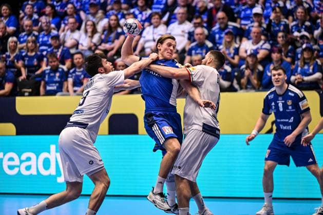 Janus Dadi Smarason of Iceland during Men s EHF Euro 2026 - Iceland vs Italy, Handball match in Kristianstad, Sweden, January 16 2026  Copyright: xLuigixCanu IPAxSportx xipa-agency.netx xx IPA_70138916 IPA_Agency_IPA70138916