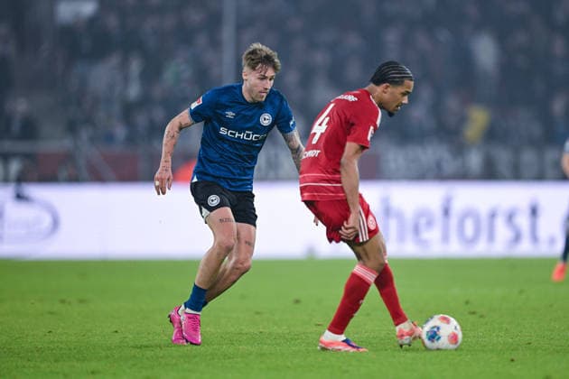 16 01 2026, Soccer, 2 Bundesliga, Matchday 18 Season 2025 2026, Fortuna Düsseldorf DSC Arminia Bielefeld, Joel Grodowski DSC Arminia Bielefeld , Kenneth Schmidt Fortuna Düsseldorf xRHR PHOTO TKx Copyright: RHR-FOTOx RHR-FOTO TK