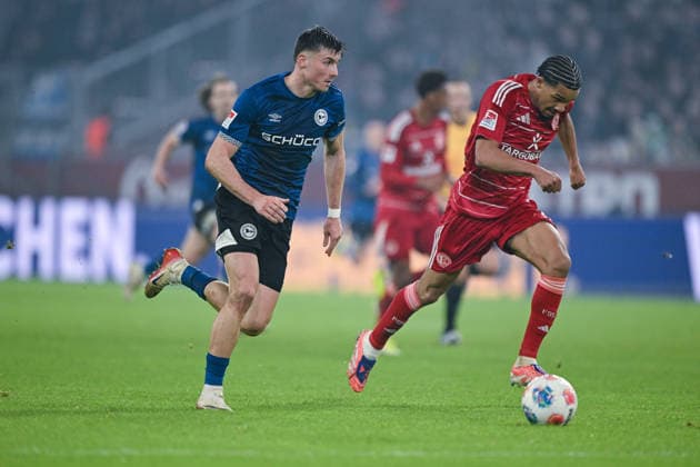 16 01 2026, Soccer, 2 Bundesliga, Matchday 18 Season 2025 2026, Fortuna Düsseldorf DSC Arminia Bielefeld, Semir Telalovic DSC Arminia Bielefeld , Kenneth Schmidt Fortuna Düsseldorf xRHR PHOTO TKx Copyright: RHR-FOTOx RHR-FOTO TK