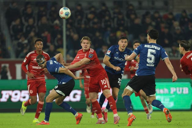Joel Felix Arminia Bielefeld and Christian Rasmussen Fortuna Düsseldorf in a duel during the 2 Bundesliga match between Fortuna Düsseldorf and Arminia Bielefeld, Merkur Spiel Arena on January 16, 2026 in Düsseldorf, Germany, Germany Photo by Oliver Kaelke DeFodi Images Joel Felix Arminia Bielefeld and Christian Rasmussen Fortuna Düsseldorf battle for the ball during the 2 Bundesliga match between Fortuna Düsseldorf and Arminia Bielefeld at Merkur Spiel Arena on January 16, 2026 in Düsseldorf, Germany Photo by Oliver Kaelke DeFodi Images Photo by Oliver Kaelke DeFodi Images