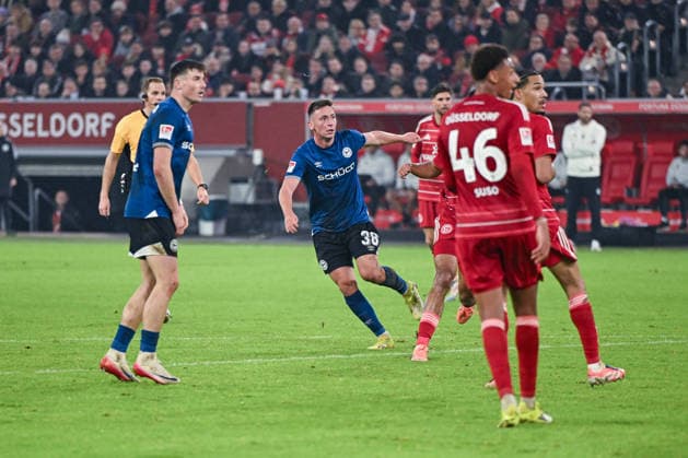 16 01 2026, Soccer, 2 Bundesliga, Matchday 18 Season 2025 2026, Fortuna Düsseldorf DSC Arminia Bielefeld, Goal chance Marius Wörl DSC Arminia Bielefeld xRHR PHOTO TKx Copyright: RHR-FOTOx RHR-FOTO TK