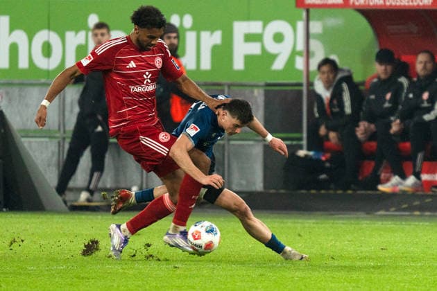 Germany 2 Bundesliga 2025 26 Fortuna Düsseldorf vs Arminia Bielefeld 18 Matchday 16 01 2026 Merkur Spiel Arena Nordrhein Westfalen Semir Telalovic Arminia Bielefeld, 7 Elias Egouli Fortuna Düsseldorf, 44 Copyright: xCelinaxLeiersx
