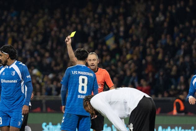Germany, Soccer, 2 Bundesliga, Eintracht Braunschweig 1 FC Magdeburg on 16 01 in Braunschweig Eintracht Stadion Yellow for Laurin Ulrich 1 FC Magdeburg 8 Copyright: xSvenxHeidmannx