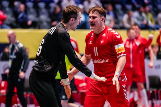 European Handball Championship, Faroe Islands Switzerland Baerum 20260116 Switzerland s Felix Aellen and Switzerland s goalkeeper Nikola Portner during the European Championship handball match between the Faroe Islands and Switzerland in Unity arena Photo Cornelius Poppe NTB Baerum Norway EDITORIAL USE ONLY RESTRICTED USE FOR BETTING COMPANIES  Copyright: xCorneliusxPoppex xNTBx