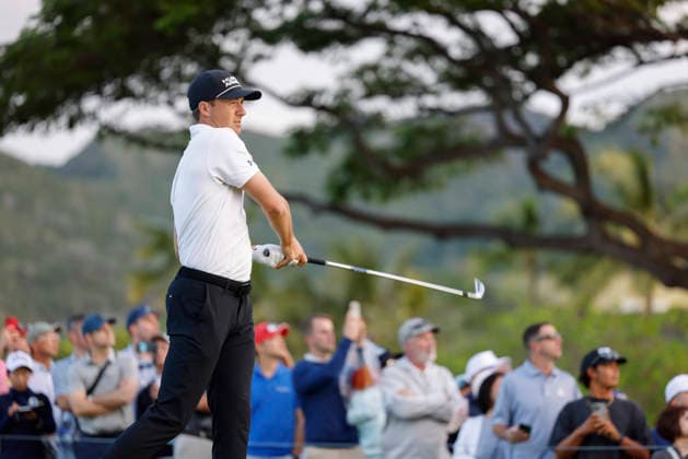 January 16, 2026, Honolulu, Hawaii, USA: JORDAN SPIETH watches his tee shot on the 11th during Round 2 of the 2026 Sony Open in Honolulu, Hawaii on January 16, 2026. Honolulu USA - ZUMAm310 20260116_zsp_m310_009 Copyright: xElliotxMilesx