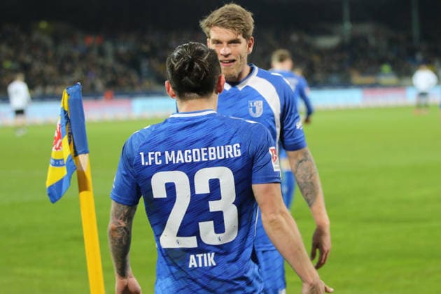 16 01 2026 Soccer Men 2025 2026 2 Bundesliga 18 Matchday Eintracht Braunschweig 1 FC Magdeburg Eintracht Stadion Braunschweig Marcus Mathisen Magdeburg, 16, blue cheers with Baris Atik Magdeburg, 23, blue after the 2 0 Braunschweig Lower Saxony Germany